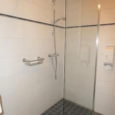 호텔 Strandhotel De Horn 3*