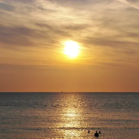 Strandhotel De Horn Szálloda 3*