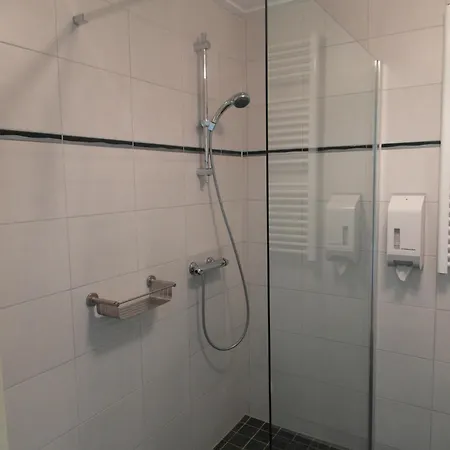 호텔 Strandhotel De Horn 3*
