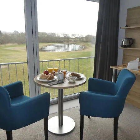 Strandhotel De Horn 호텔